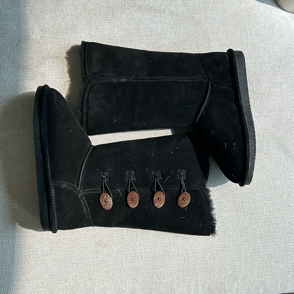 Black bear paw shin high boots